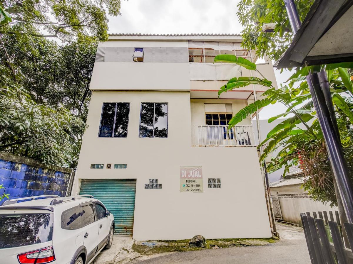 Spot On 91186 Losmen Yanti Otel Bandung Dış mekan fotoğraf