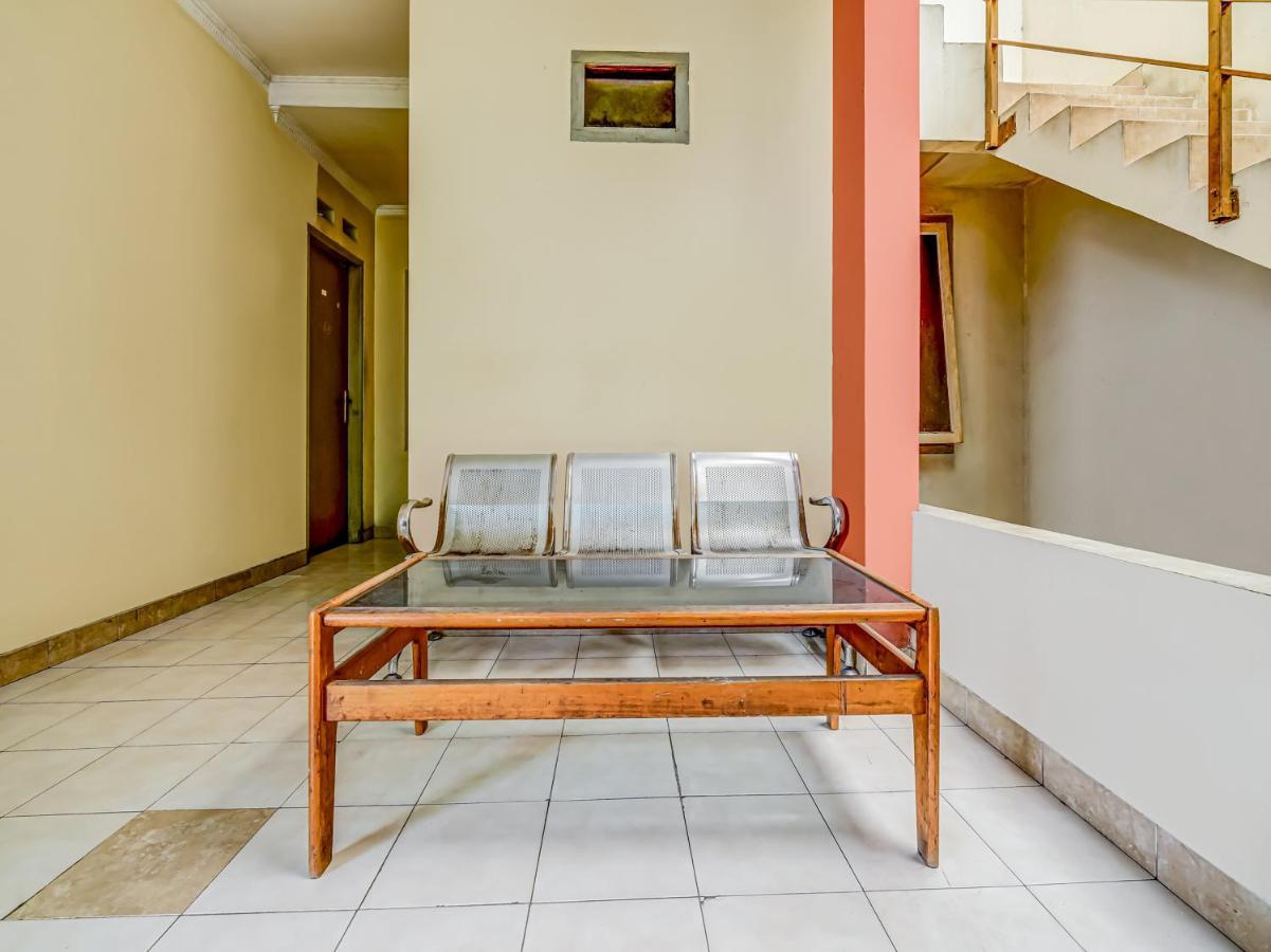 Spot On 91186 Losmen Yanti Otel Bandung Dış mekan fotoğraf