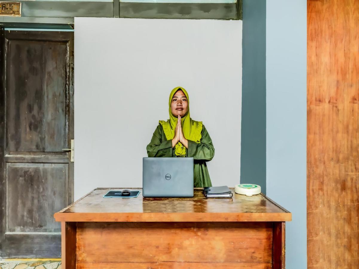 Spot On 91186 Losmen Yanti Otel Bandung Dış mekan fotoğraf