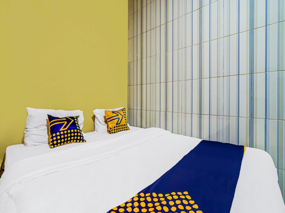 Spot On 91186 Losmen Yanti Otel Bandung Dış mekan fotoğraf